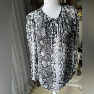 Michael Kors size Xs Snakeskin blouse .. Smoke free home